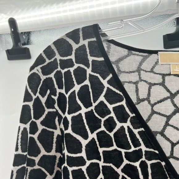 Michael Kors V-Neck Top Black/White Print Long Sleeve Women's Size Large - Picture 4 of 9